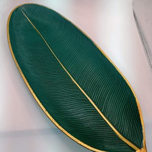 Petisqueira Formato de Folha – Elegância e Sofisticação na Sua Mesa